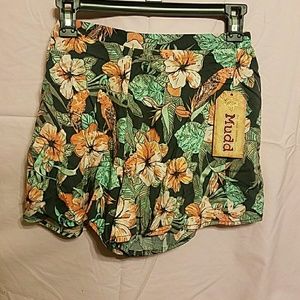 Mudd Floral Women Shorts - Green and Orange